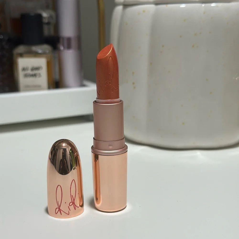 Riri Hearts MAC Collection Lipstick (Rare) - Picture 5 of 5